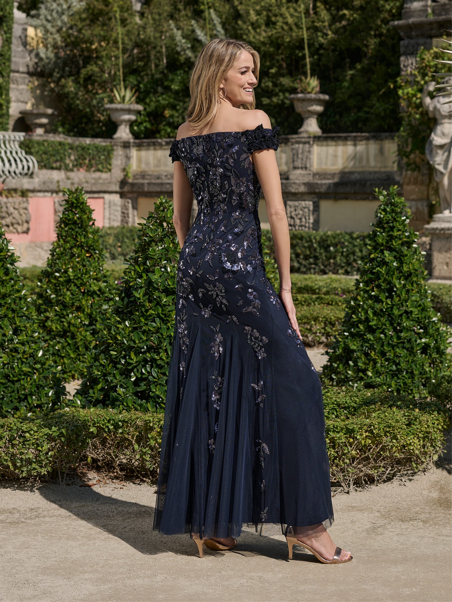 ADRIANNA PAPELL PLATINUM BRIDESMAID DRESSES: ADRIANNA PAPELL 40501